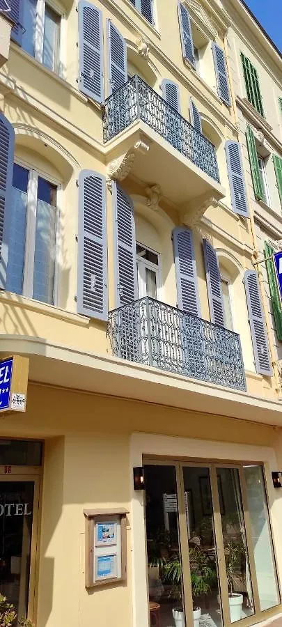 Saint-Raphaël Nouvel Hotel