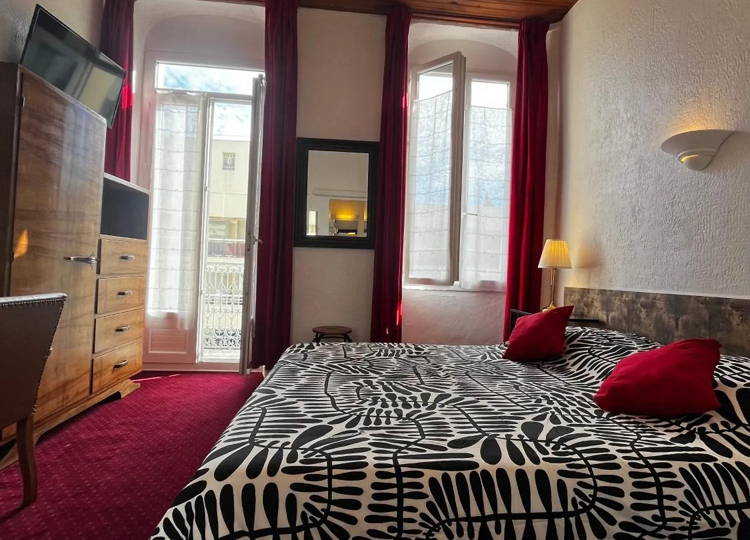 Saint-Raphaël Nouvel Hotel