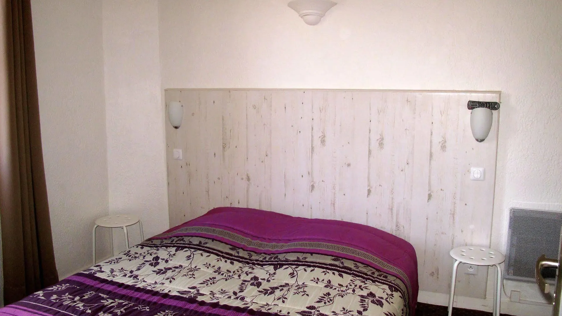 Saint-Raphaël Nouvel Hotel 2*,  צרפת