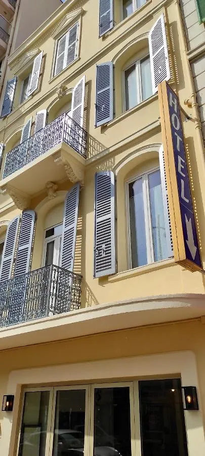 Nouvel Hotel Saint-Raphael  2*, Saint-Raphael (Var) France