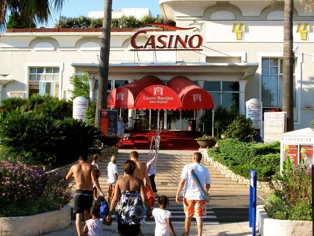 Nouvel Hotel Saint-Raphael  2*, Saint-Raphael (Var)